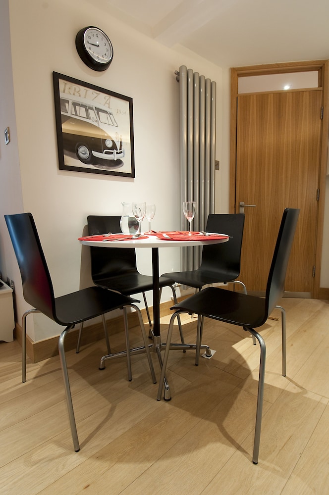 HomefromHolme St Peters Mews view 5