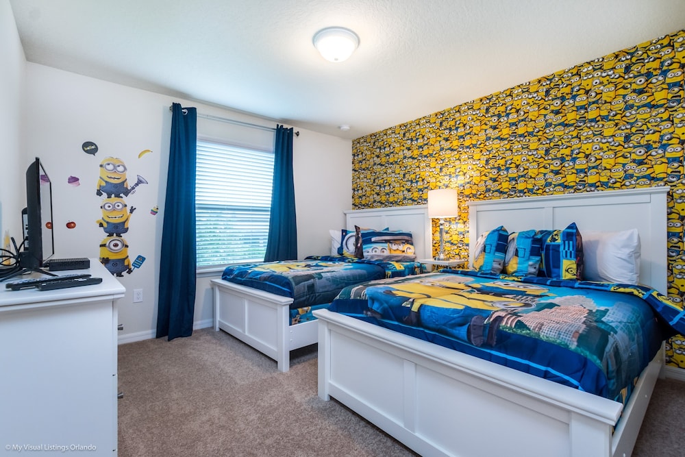 6 BD 5 BH House Game Room Pool Spa - Image 5