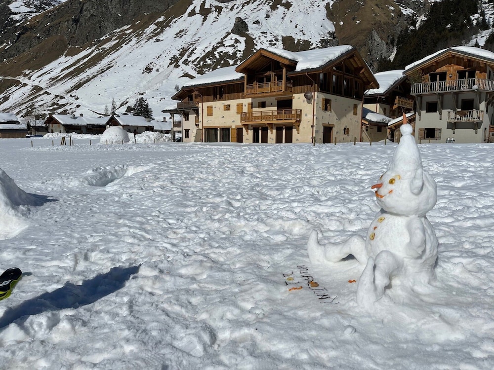 Chalet in Champagny by Ski Slopes