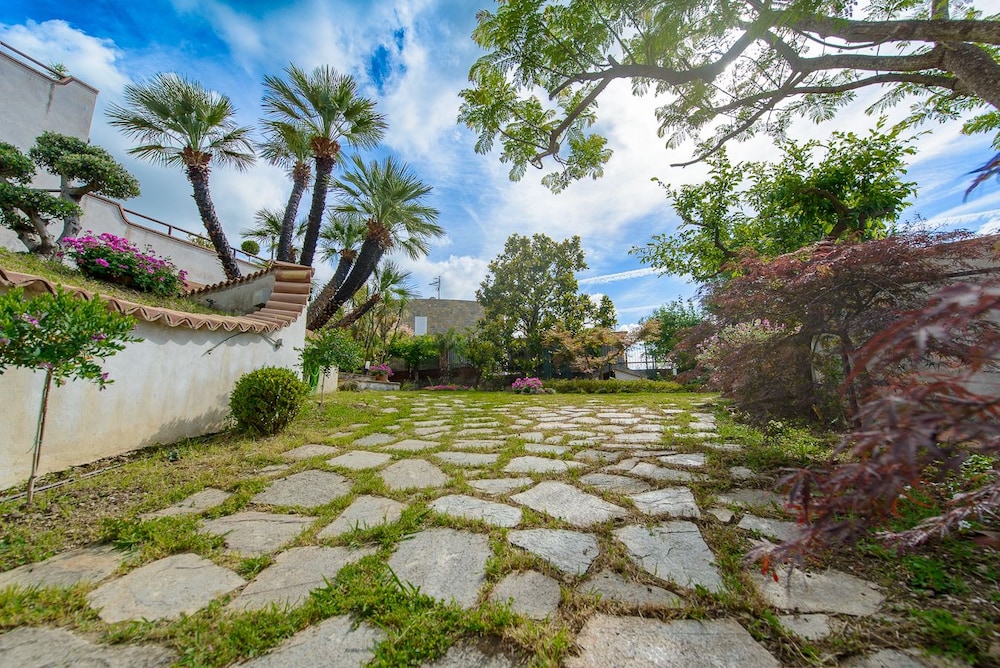 B&B Li Fringi