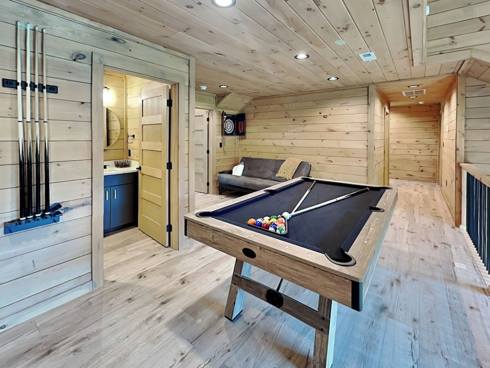 Smoky Ridge Sanctuary by Jackson Mountain Rentals
