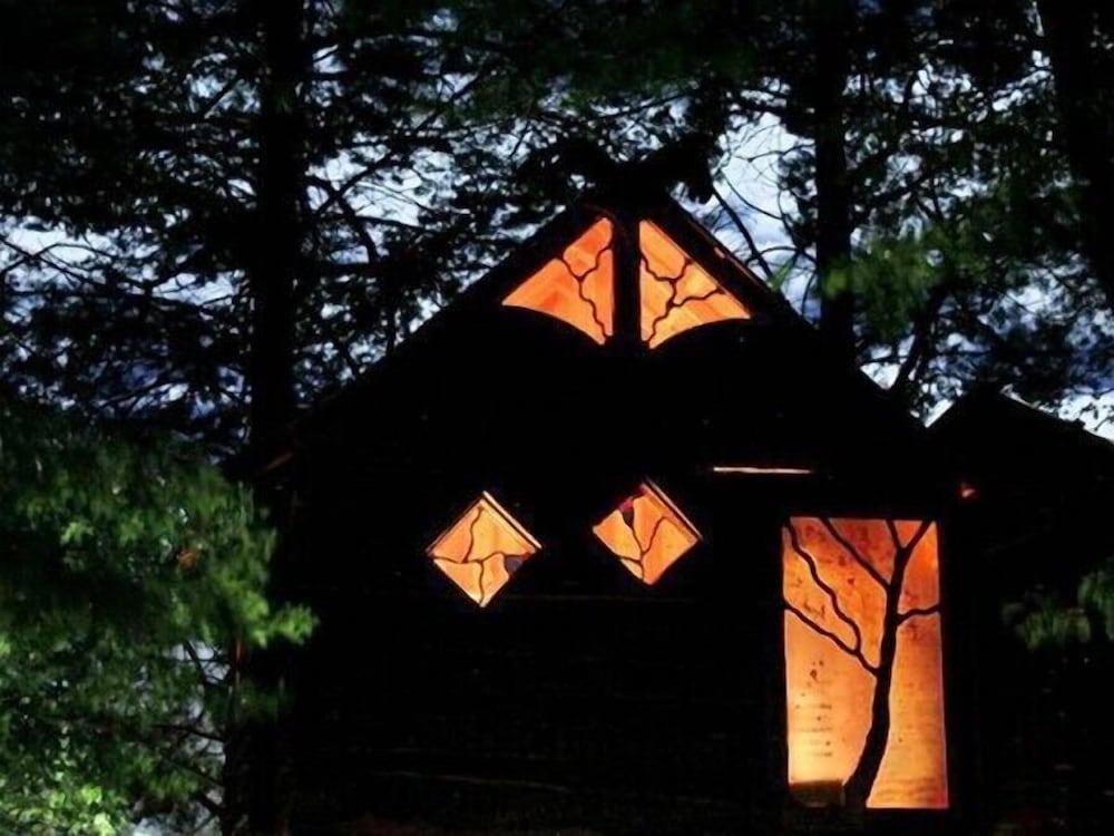 Sycamore Avenue Treehouses