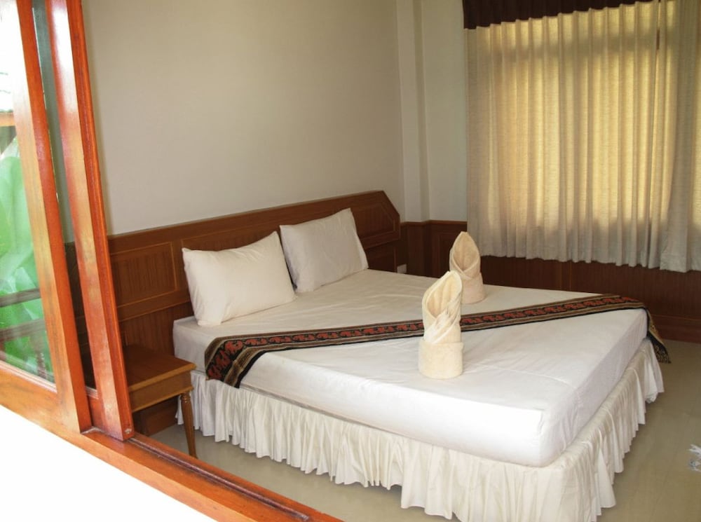 Haad Yao Resort