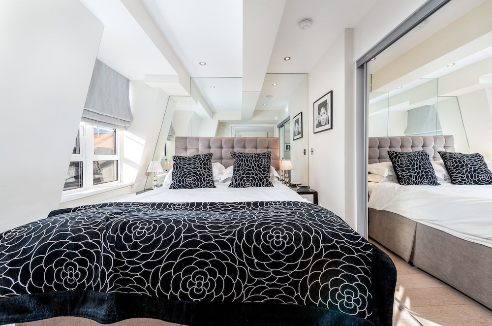 Nell Gwynn House Apartments