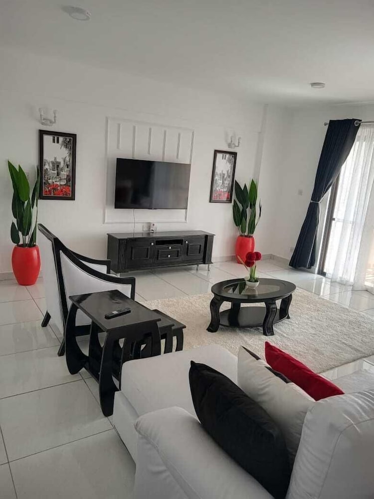 Lux Suites Jumbo Apartments kisumu