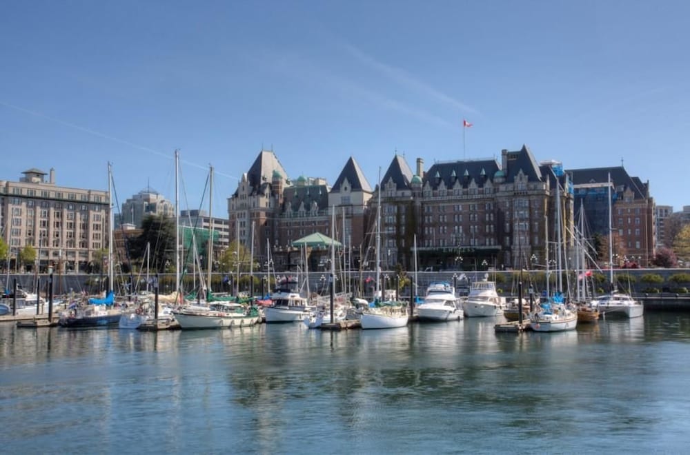 Cedar Suite at the Union Apartment - Image 1