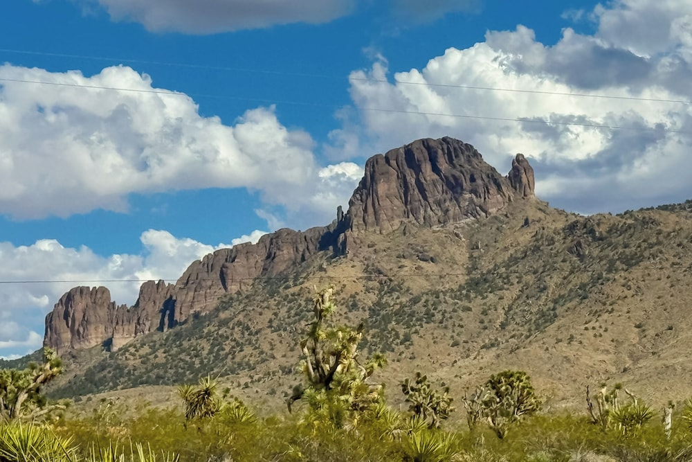 'gateway to the Grand Canyon' - Dolan Springs Gem!