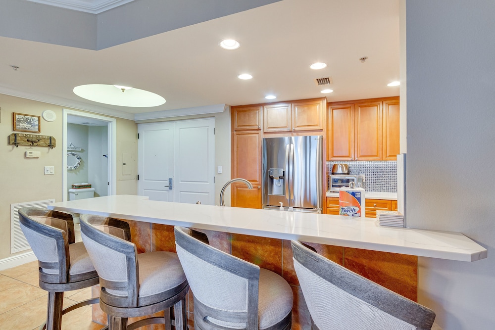 Pensacola Beach Retreat w/ Direct Beach Access!