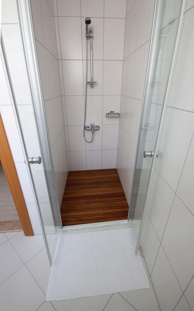 Diana Residence - Image 45