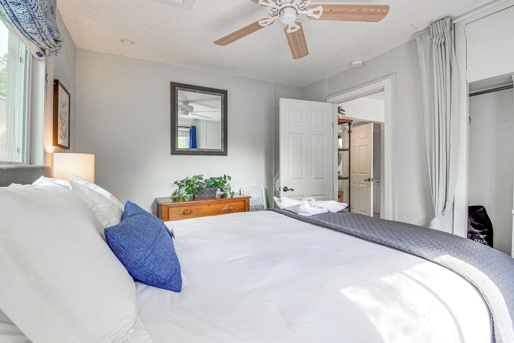Half-mi to Dtwn: Updated Home in Prescott!