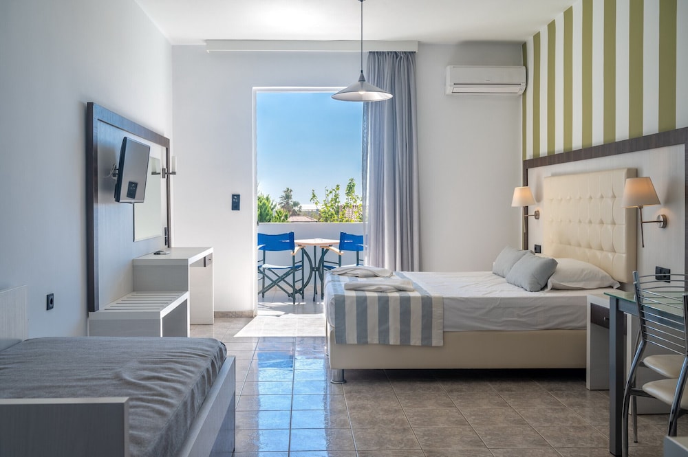 Mythos apartments