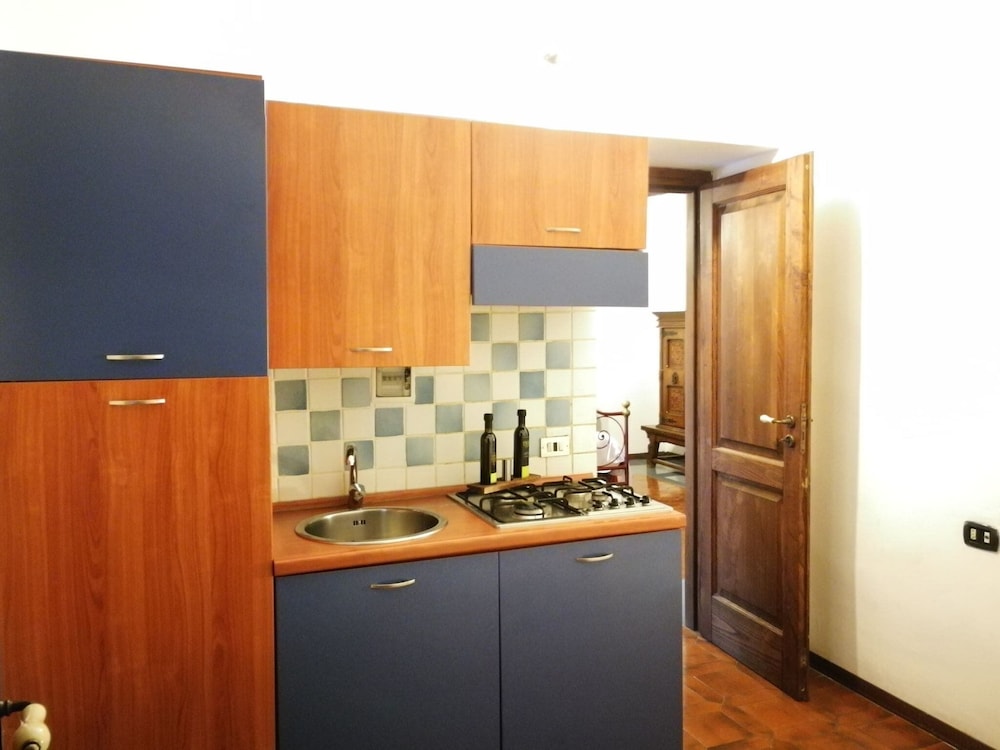 Charming Villa in Maida With Pool & Garden view 5