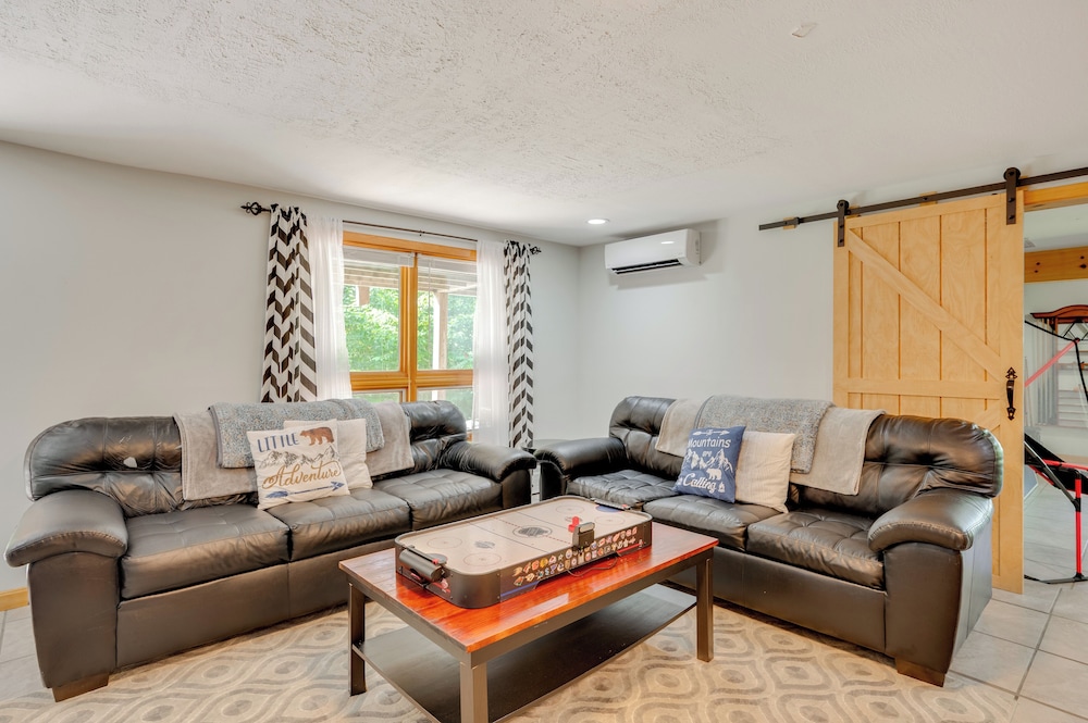 Ski, Hike & Game: White Mountains Family Retreat