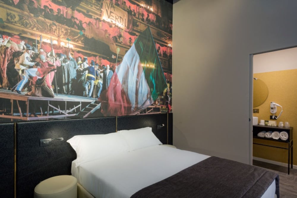 Italianflat - Theatrum