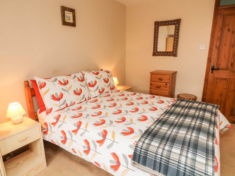 Poppy Cottage