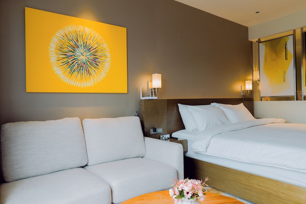 Hotel Residences at Acqua