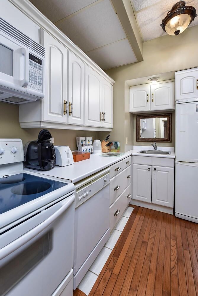 Brockville Vacations - The Noble Suites - Property Image 93