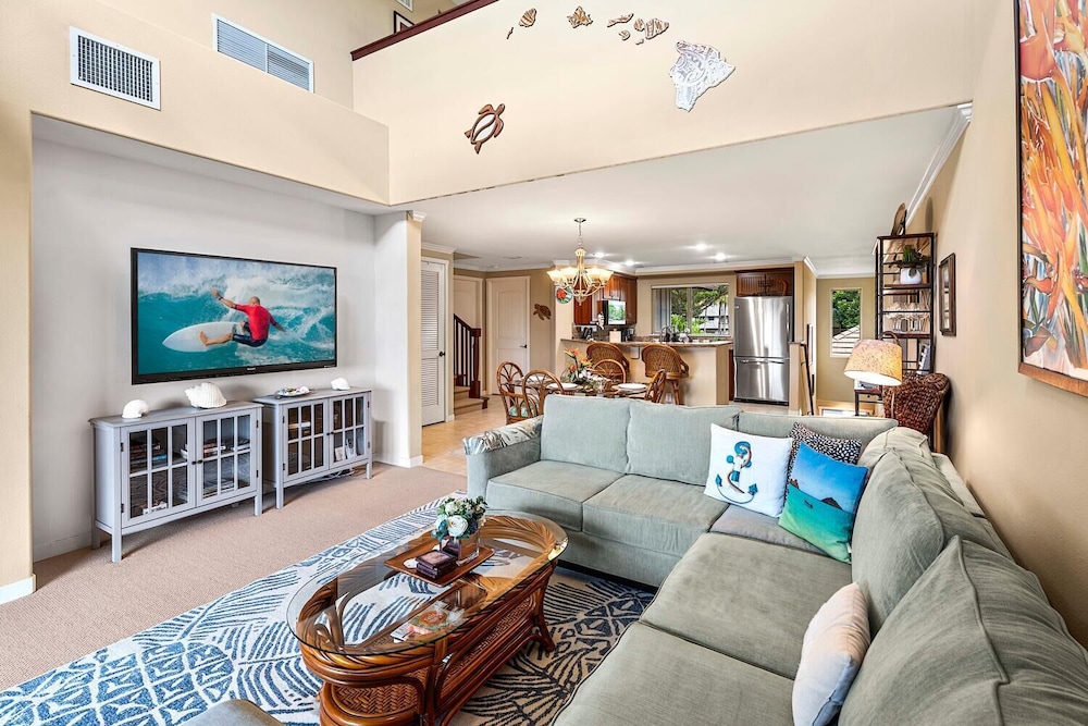Ocean & Mountain Views - 2BR With Loft, 4 Beds - Relax in Luxury - Vrkcv