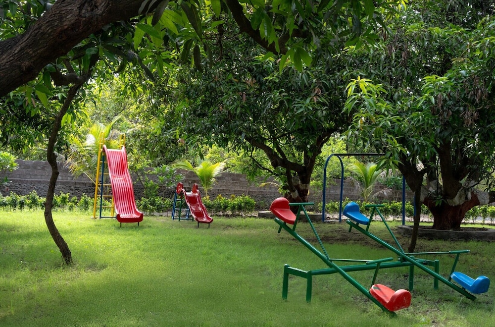 Gir Aatithya Clarks Inn