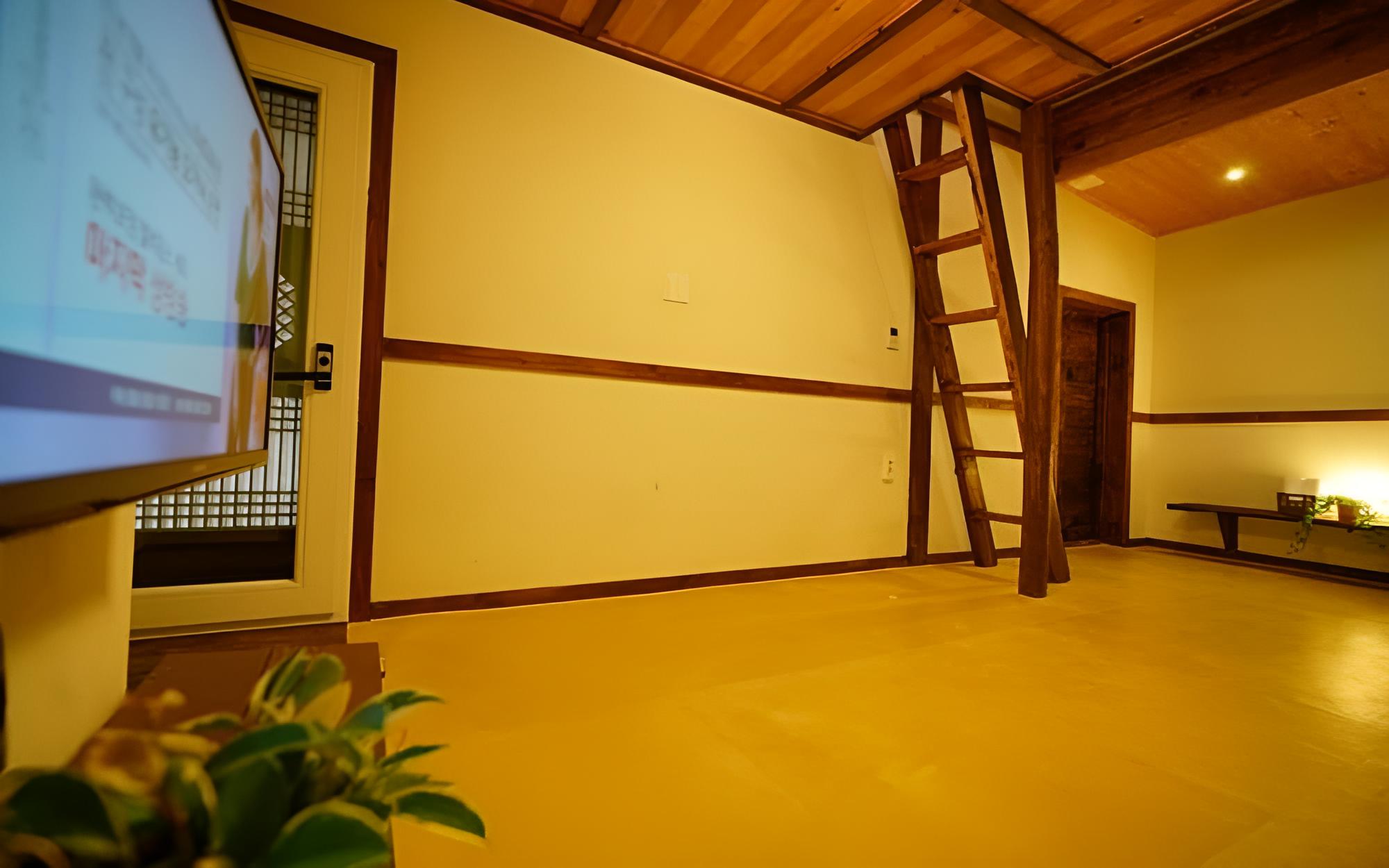Jeonju Yedang Pension view 3