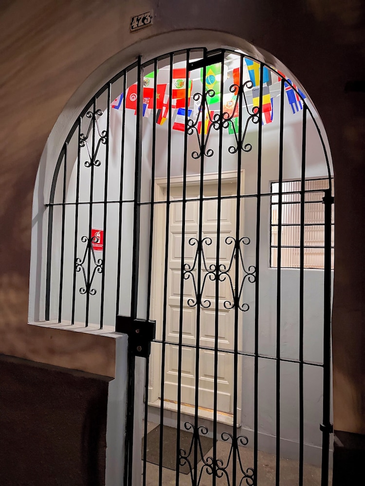 Urban Nomad Hostel & Food