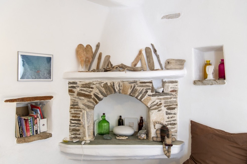 Traditional Stonebuilt House photo 3