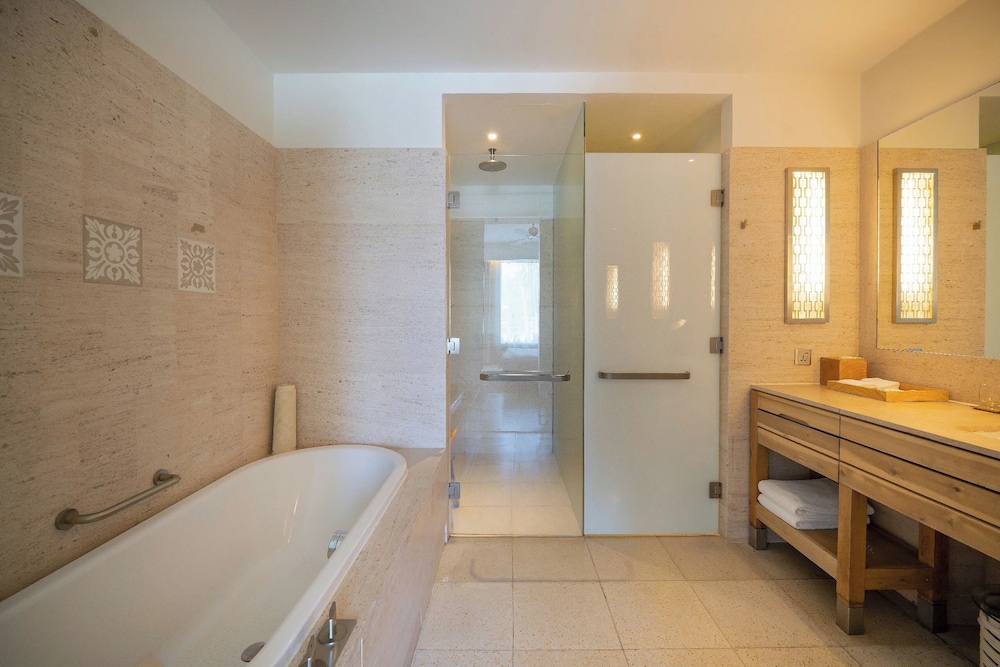 The Salt Collections Beachfront Resort Da Nang