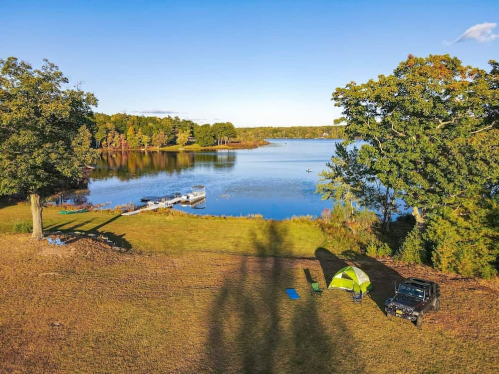 2 Lake Cabins Pool+hottub Game Room 23acs