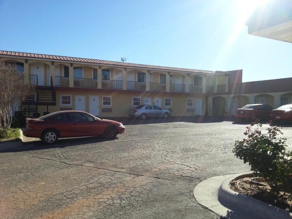 Tower Motel