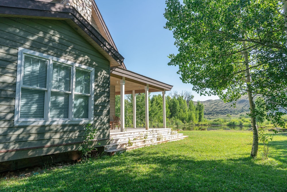 Evanston Vacations - Tranquil Wyoming Cabin Near Uintas - 105 Acres! - Property Image 2