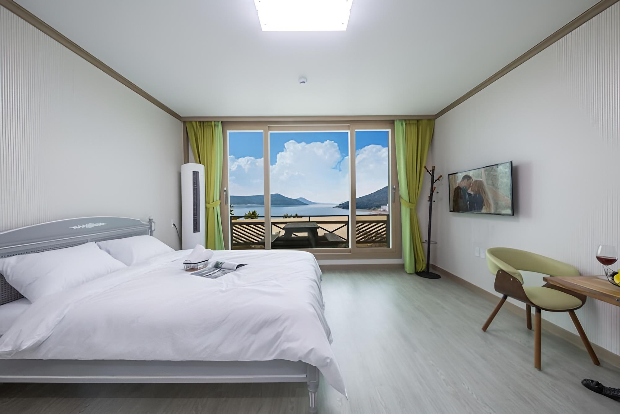 Yeosu Ailia Pension