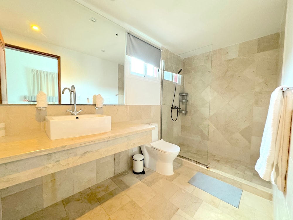 Playa Palmera Beach Front Apartments