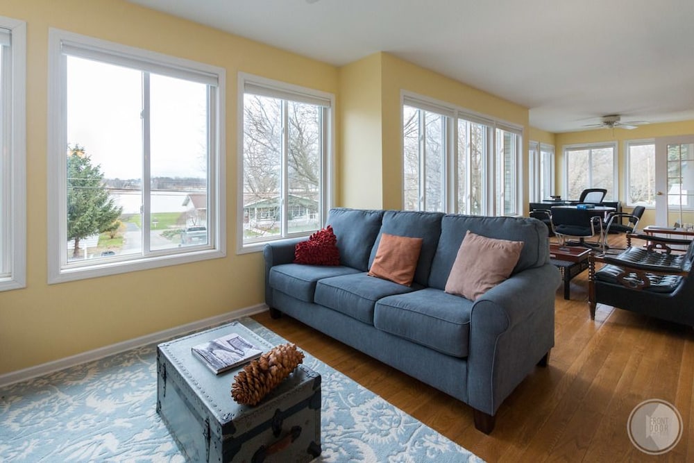 Bay View Loft