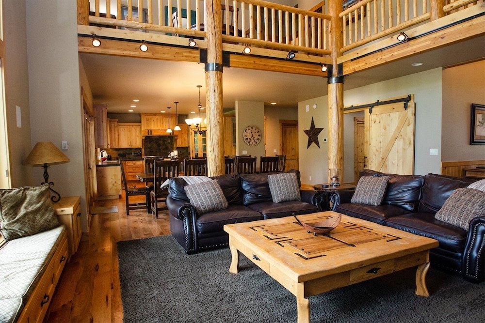 Vista 14 5 Bedroom Home