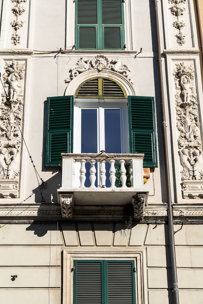 Notes in Corvetto by Wonderful Italy