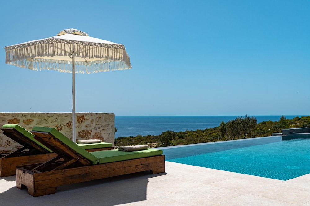 Terra Lucis Mountain Residences Aether Villa, Photo 4