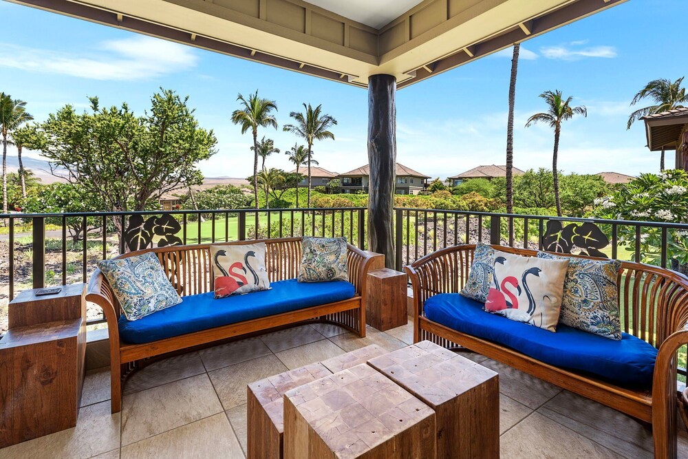 Private Beach Access Includes Concierge Outdoor Spacious Lanai!