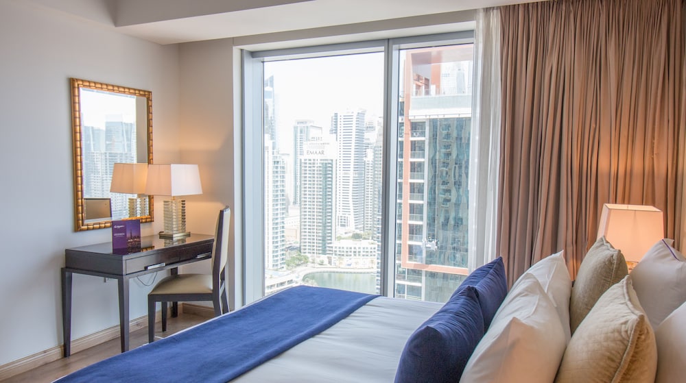 Dream Inn Apartments- Address Marina