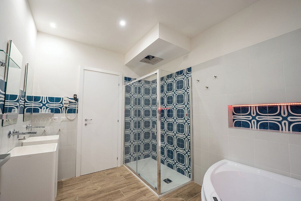 H.R. BOUTIQUE PORTO NAPOLI CENTRO by ClaPa Group Dislocated Hospitality