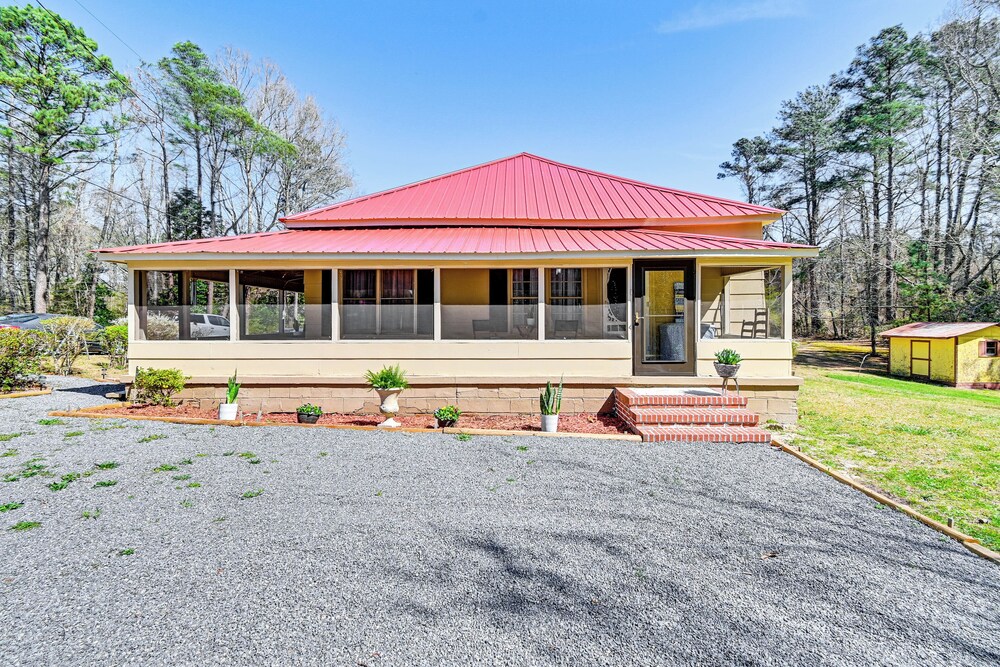 Lakeview Vacation Rental - Walk to Crystal Lake! view 2