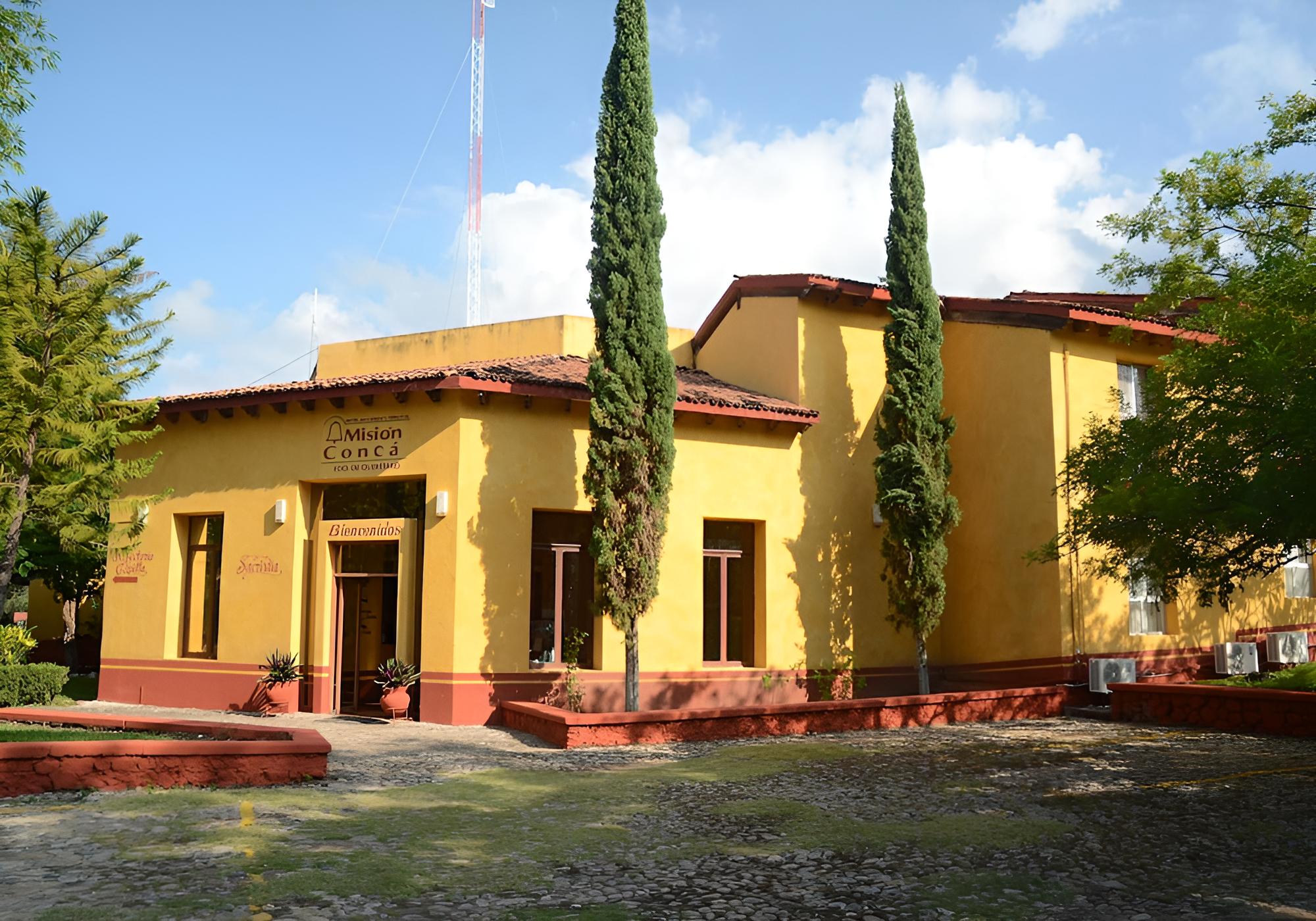 Hotel Misión Concá view 2