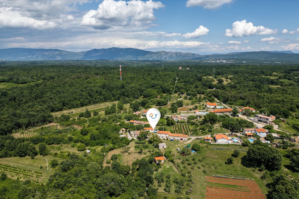 House Papinka With Private Pool & Garden
