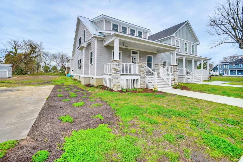 Walk to Beach & Central Park: Home in Cape Charles