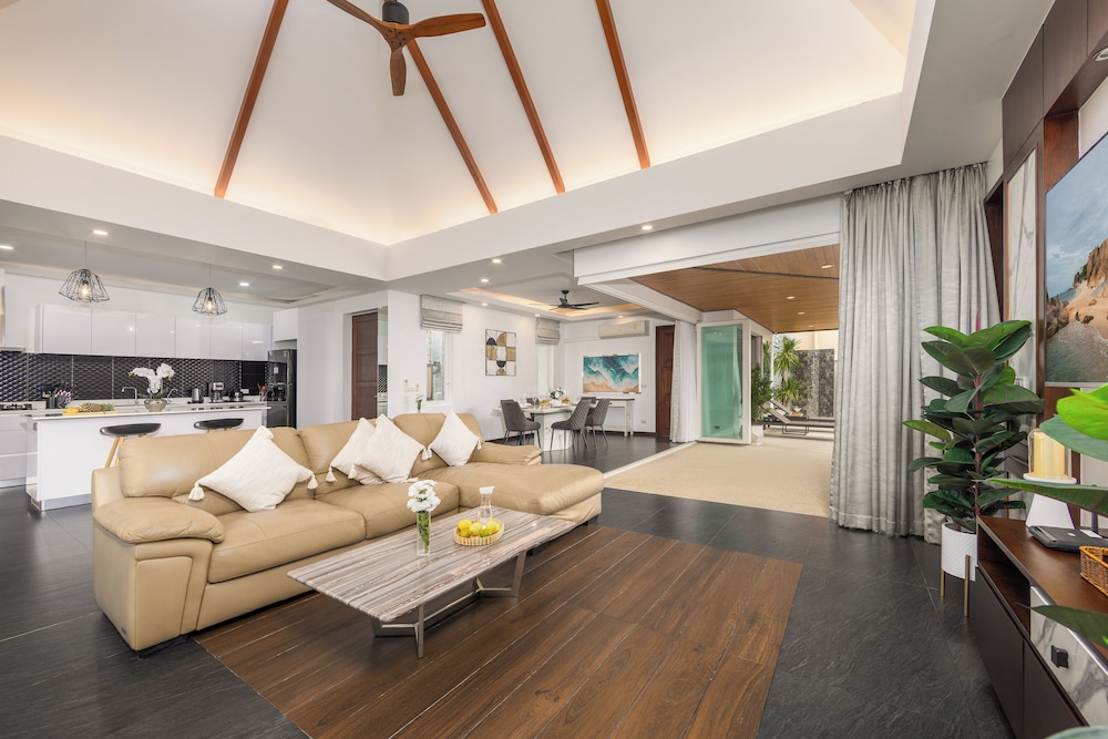 Villa Hemi 2BR Modern Thai Style