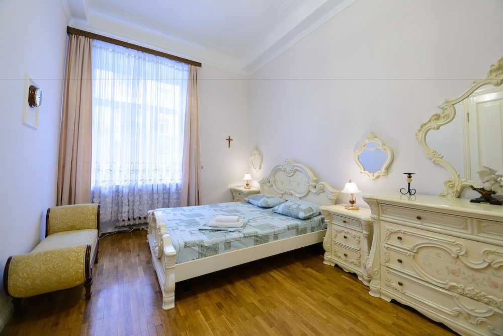 Kiev Accommodation Hotel Service