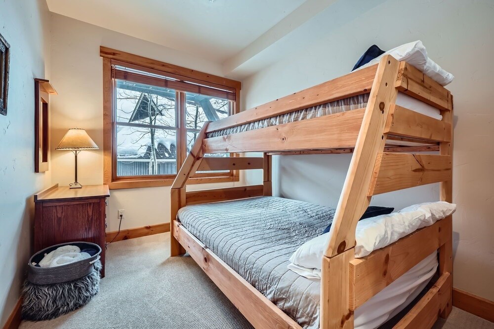 6 Cabin In The Pines 3 Bedroom Home