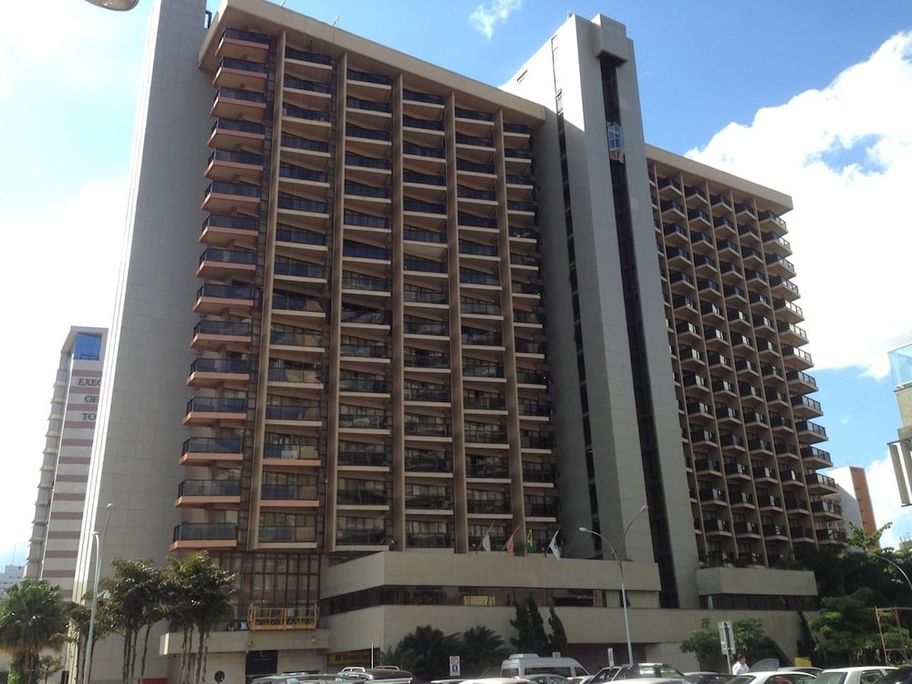 Hotel Sateltour Apart Hotel - Image 1