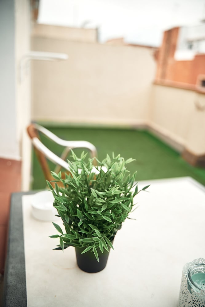 LOFT HOSTAL Group 54