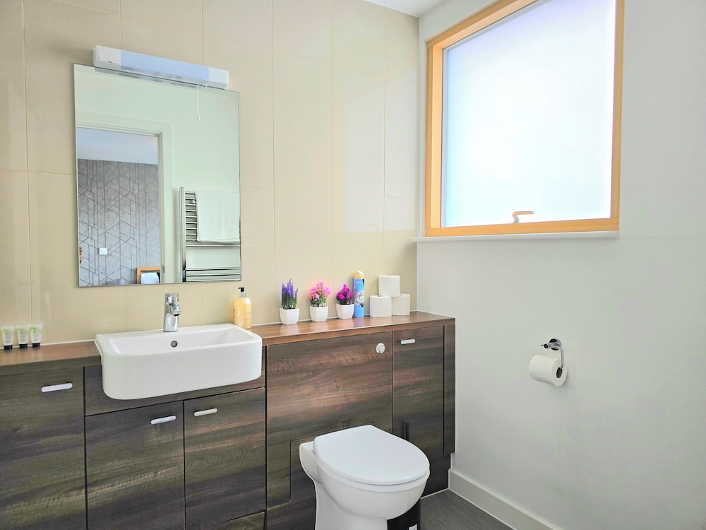 Retreat Private Rooftop 3 Bedroom Apartment