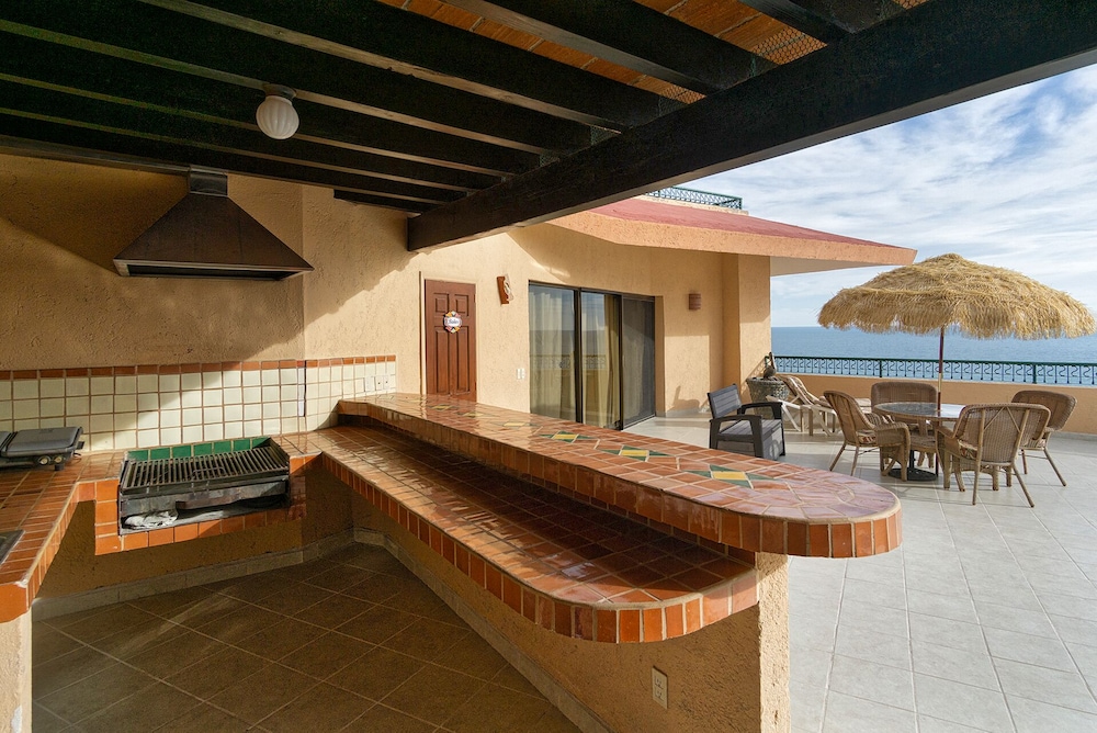 Casa Frida Massive Condo Sleeps up to 12!